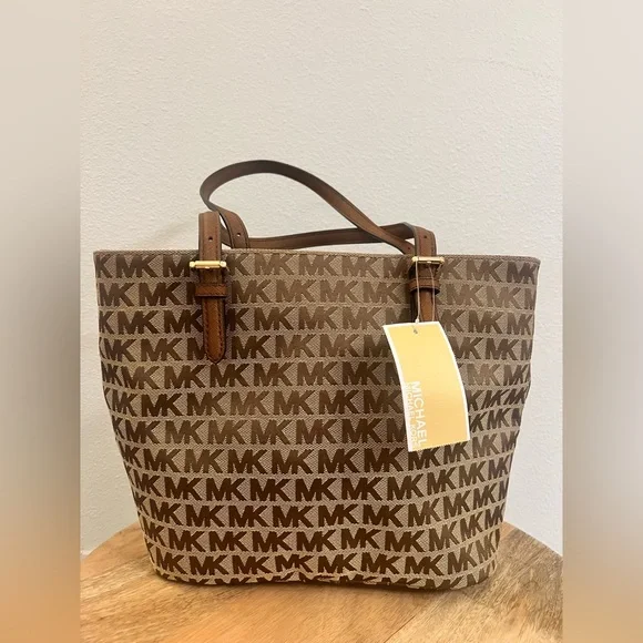 Michael Kors Jet Set MD PKT MF Tote - NWT - Picture 3 of 11
